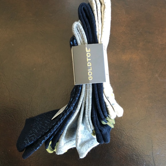 NWT Pack of 4 Gold Toe Geometric Repeat Socks Soft - Picture 4 of 4